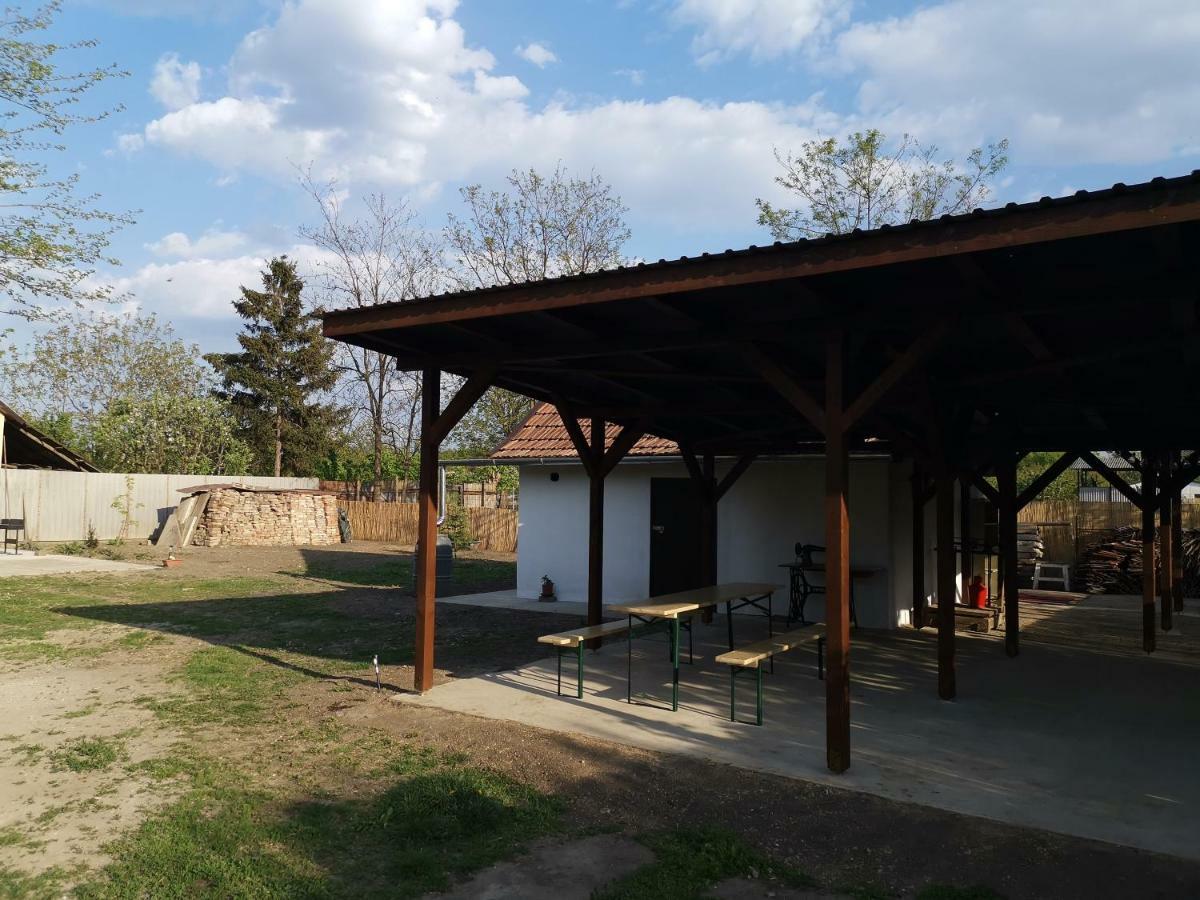 Harsfak Villa Mezokovacshaza Exterior photo